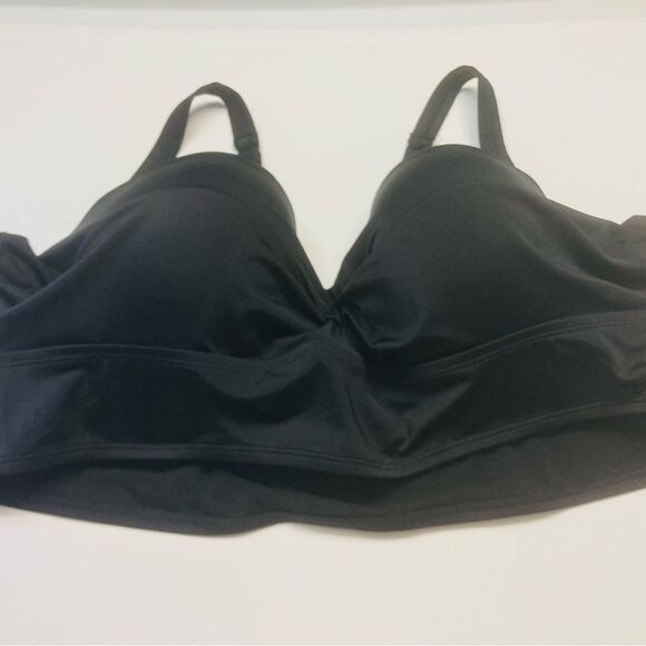 Torrid Swim Underwire Twist Front Bikini Top Lightly Lined Size 4F 4X 26 Black - Picture 6 of 10